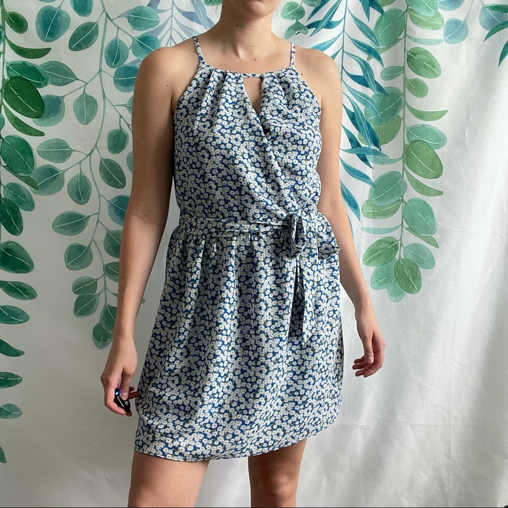 BCX Daisy Flower Dress
Size small